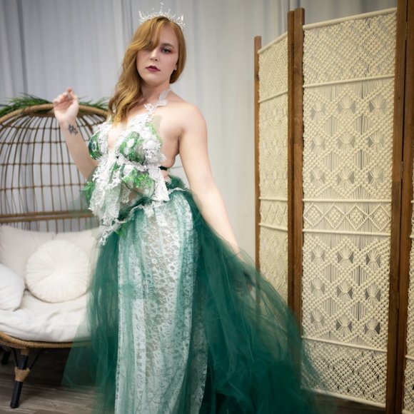 SAMPLE GOWN ONLY "EILEEN" Green & White Boho Wedding Ballgown Set - Picture 1 of 12